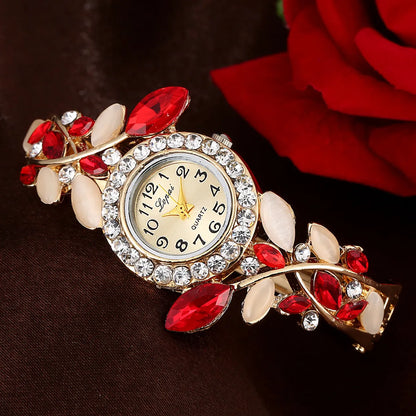 Elegant Leaf Buckle Quartz Women'S Watches