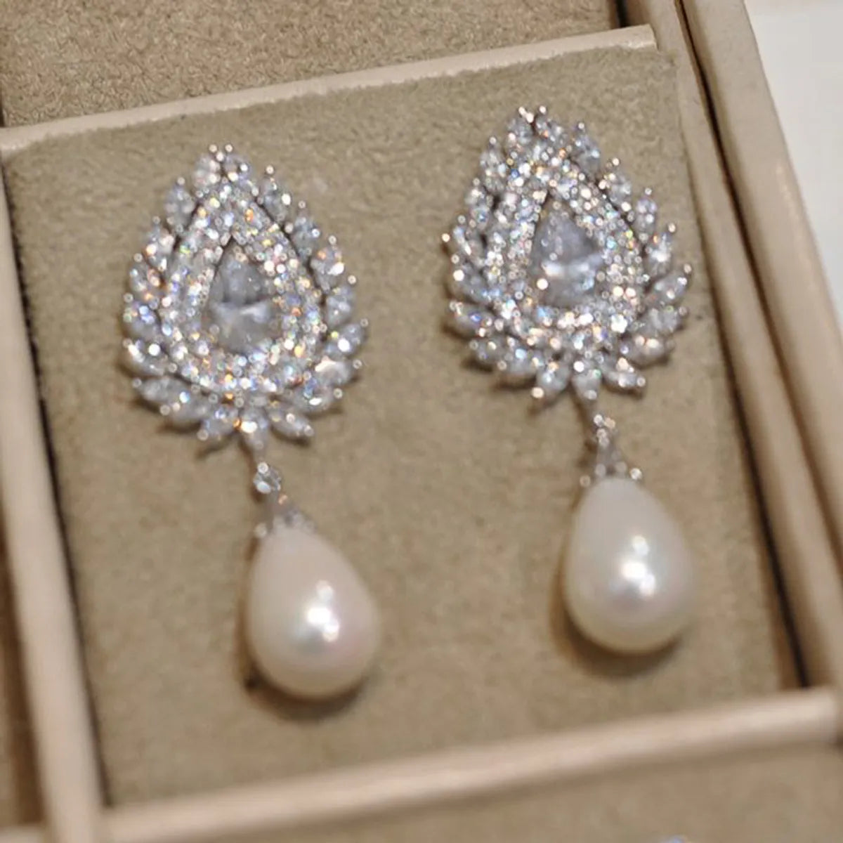 Elegant Luxurious Lady Geometric Imitation Pearl Copper Inlay Zircon Women's Drop Earrings