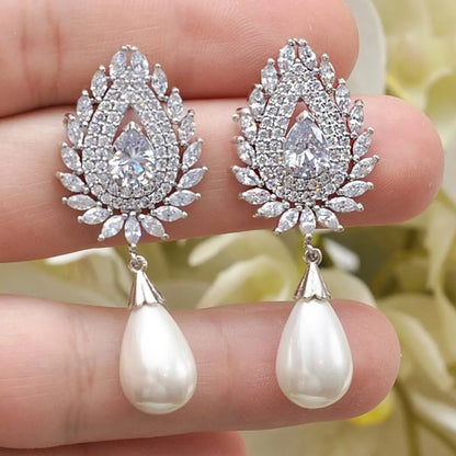 Elegant Luxurious Lady Geometric Imitation Pearl Copper Inlay Zircon Women's Drop Earrings