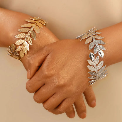 Elegant Luxurious Shiny Leaves Iron Wholesale Bangle