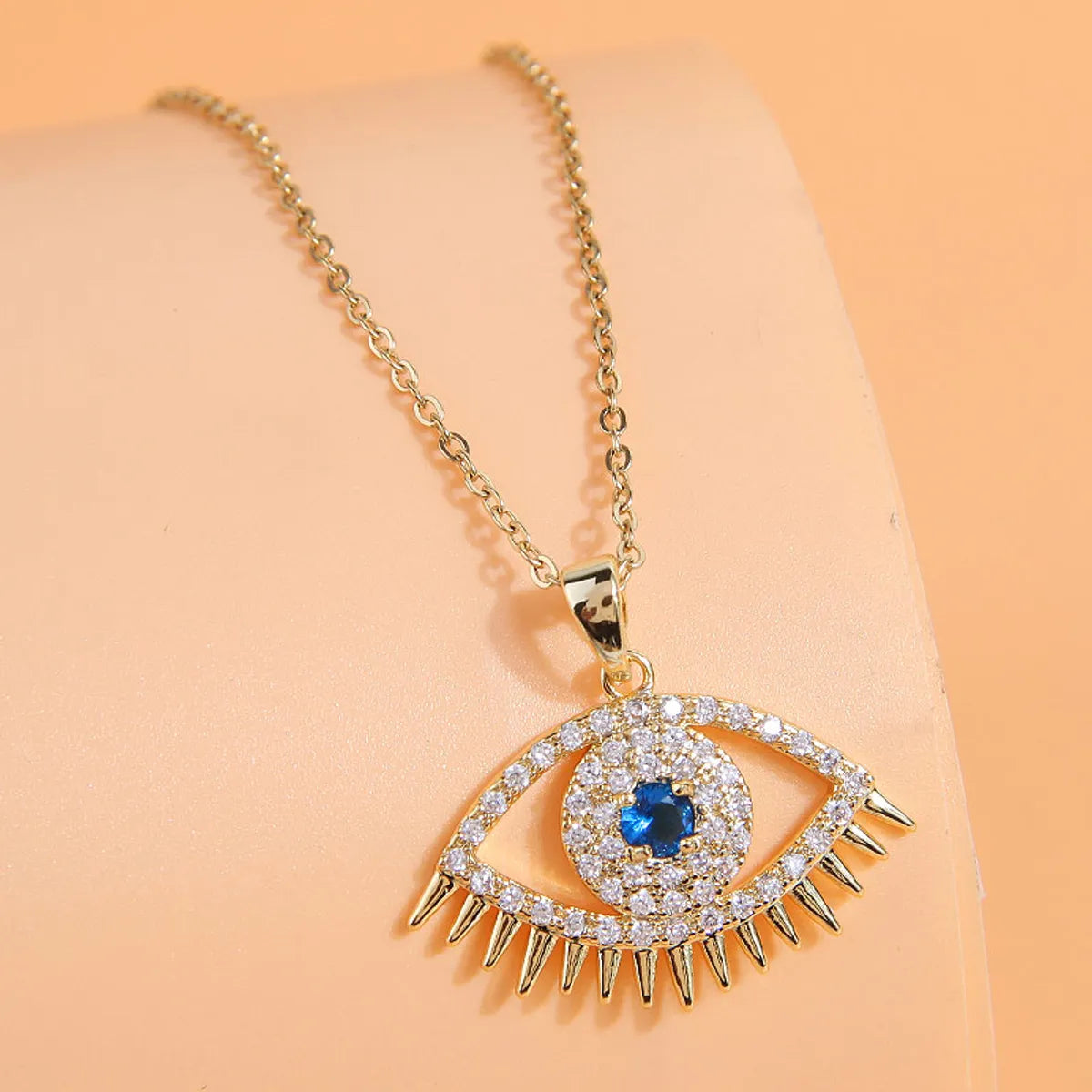 Elegant Modern Style Devil's Eye Flower Copper Zircon Pendant Necklace In Bulk