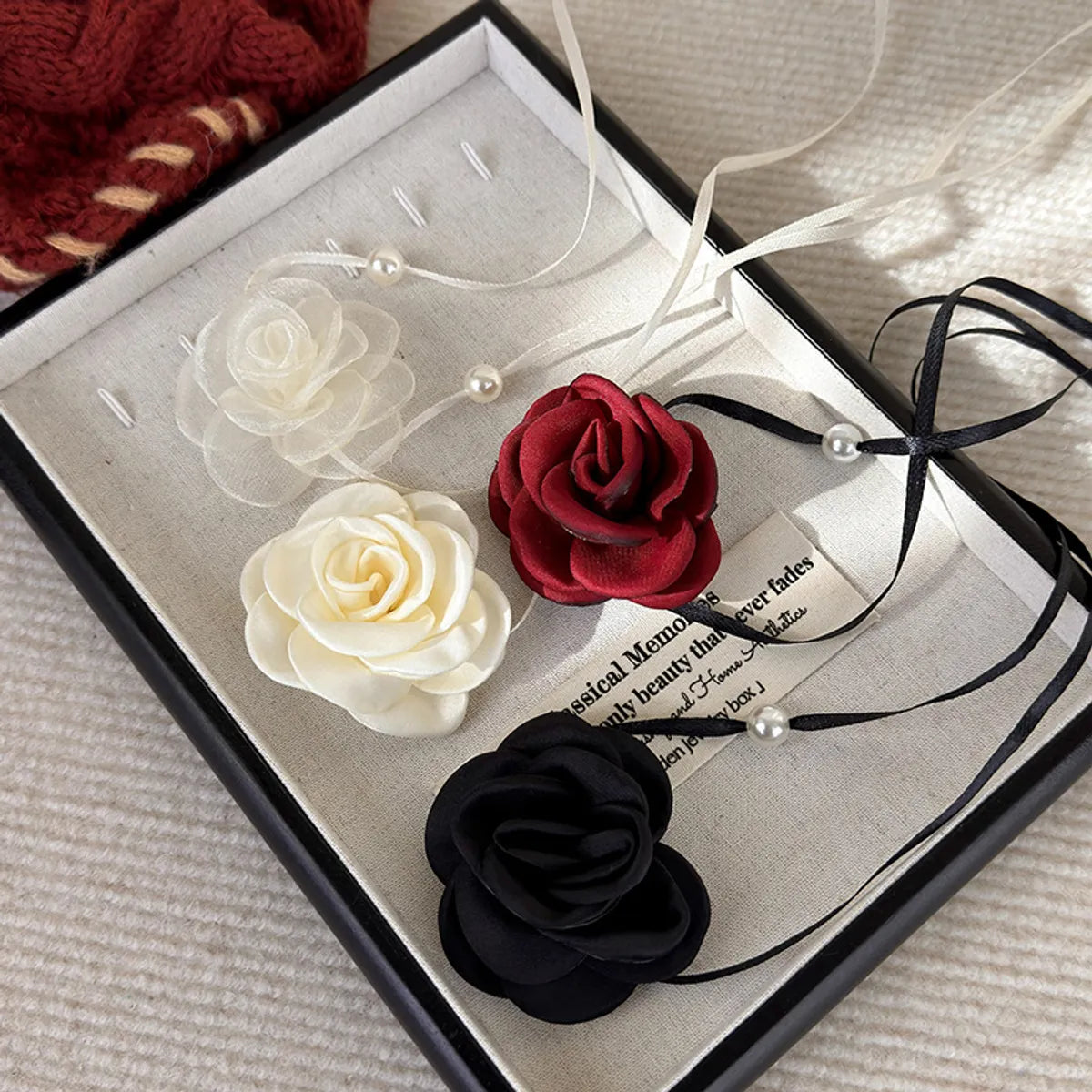 Elegant Modern Style Flower Cloth Halloween Christmas Valentine's Day Women's Necklace