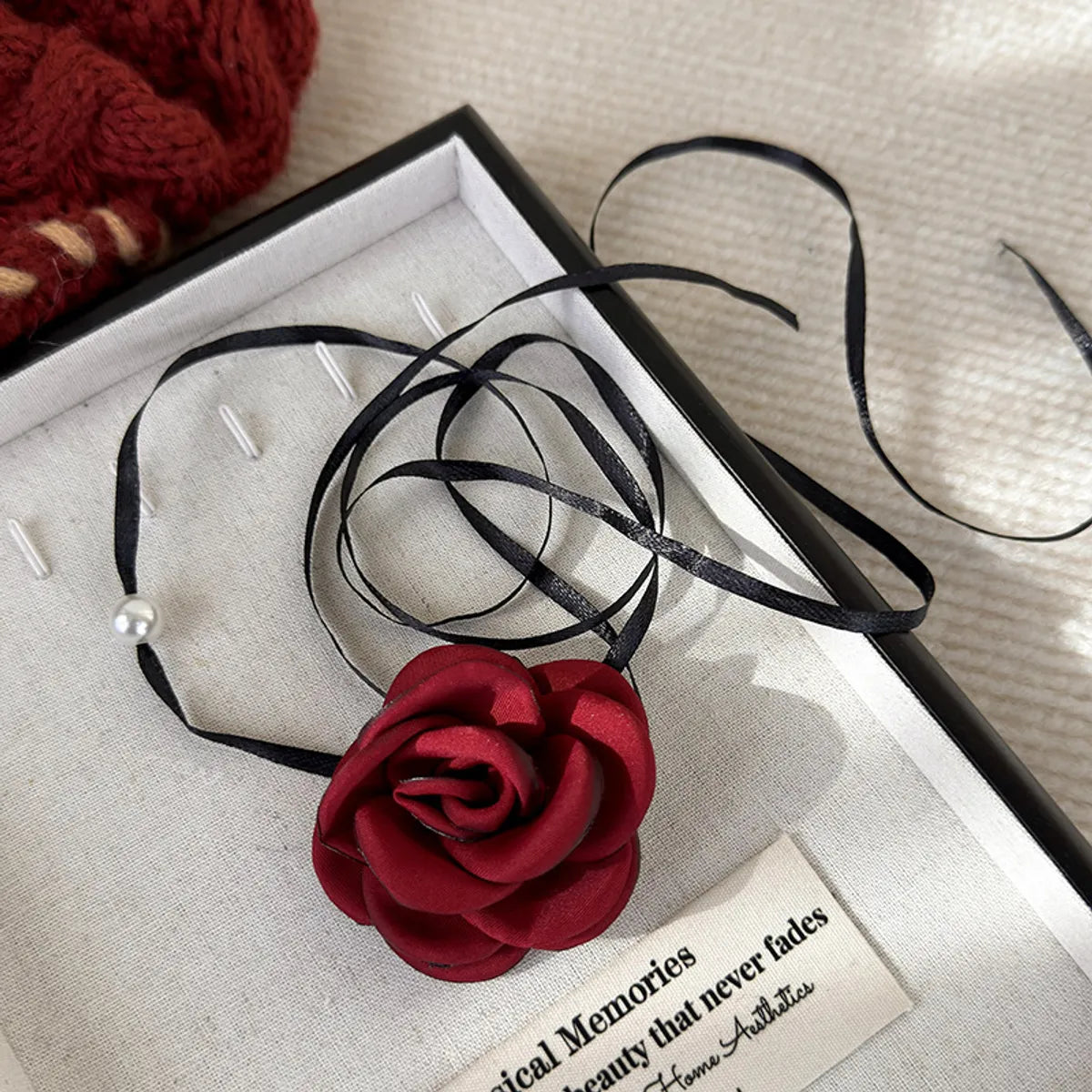 Elegant Modern Style Flower Cloth Halloween Christmas Valentine's Day Women's Necklace