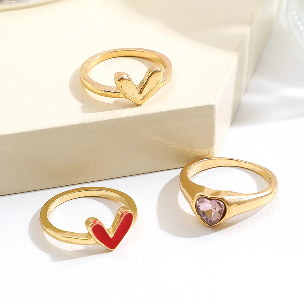 Elegant Modern Style Heart Shape Alloy Inlay Zircon Women'S Rings