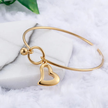 Elegant Modern Style Heart Shape Stainless Steel Titanium Steel 18K Gold Plated Bangle In Bulk