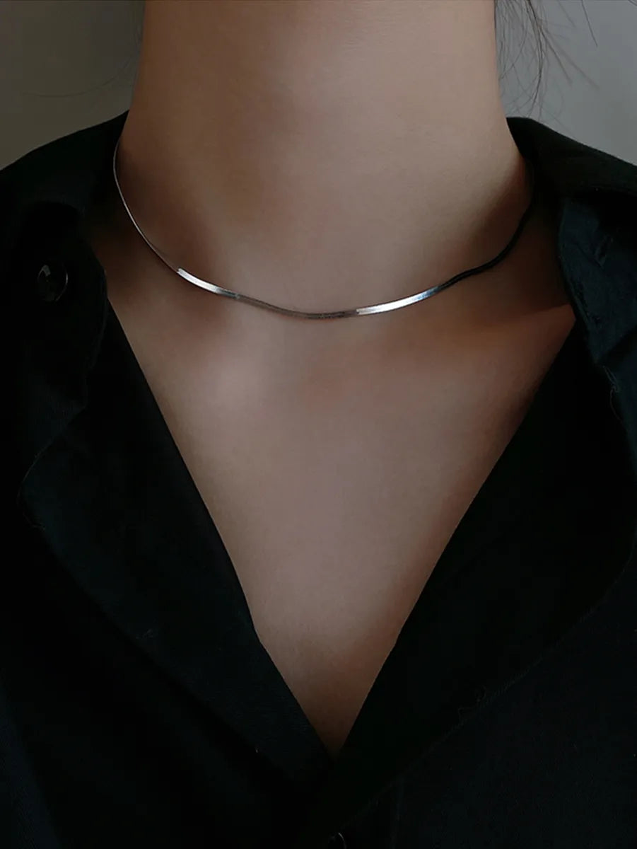 Elegant Modern Style Solid Color Copper Necklace In Bulk