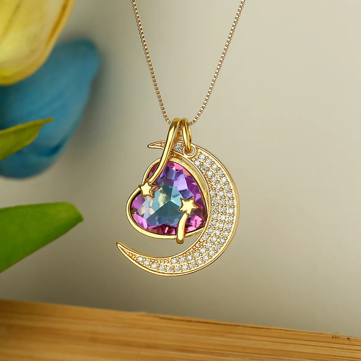 Elegant Moon Heart Shape Copper Plating Inlay Zircon 18k Gold Plated Pendant Necklace