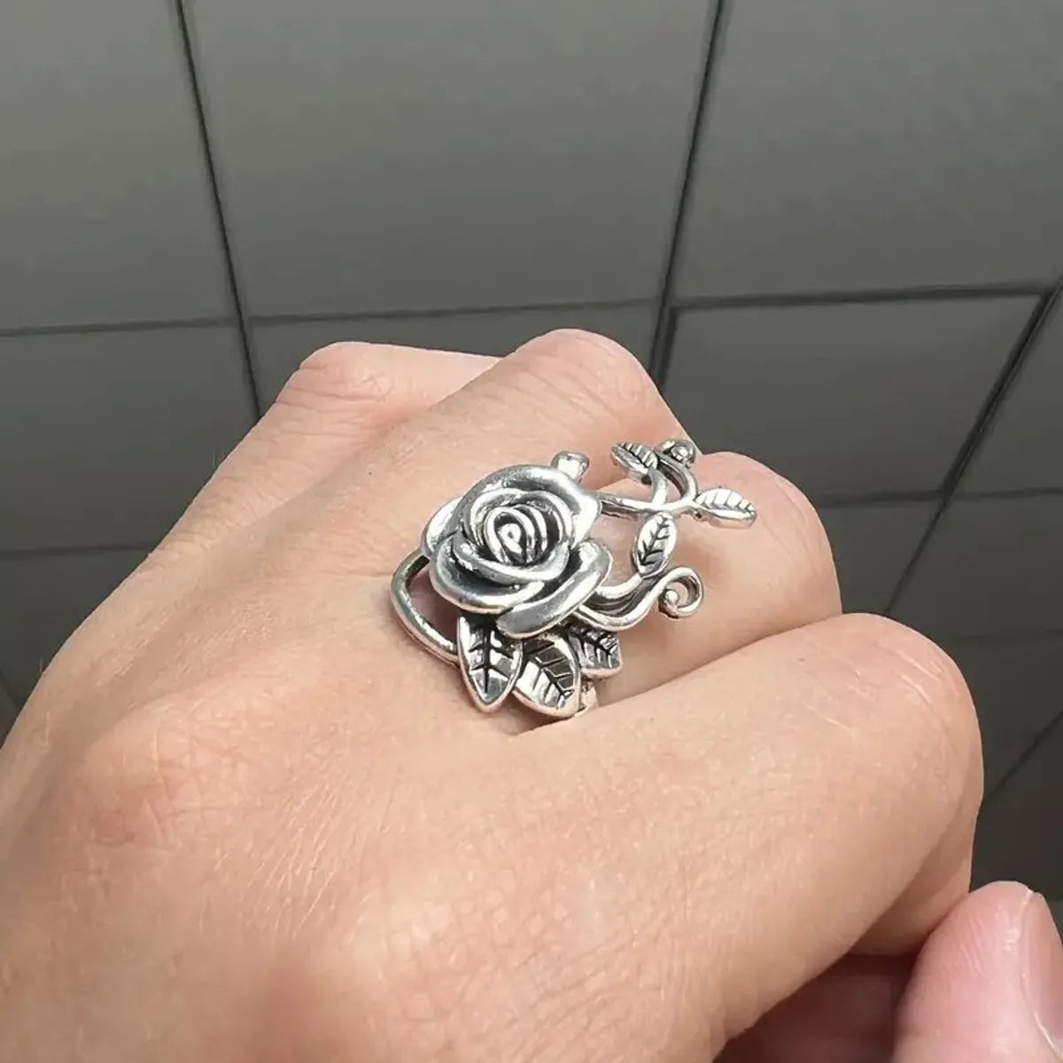 Elegant Punk Simple Style Flower Alloy Women'S Rings