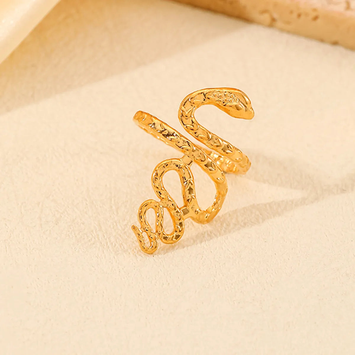 Elegant Queen Classic Style Snake 304 Stainless Steel 18K Gold Plated Open Rings In Bulk