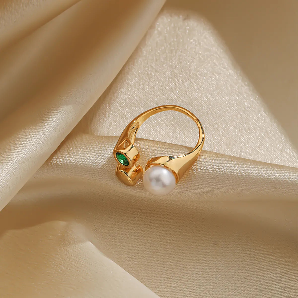 Elegant Retro Baroque Style Round Copper Plating Inlay Natural Stone Freshwater Pearl Zircon 18k Gold Plated Open Rings