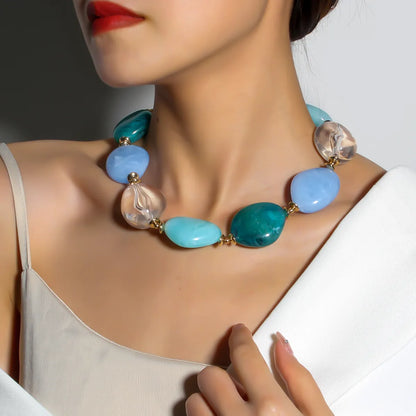 Elegant Retro Color Block Plastic Beaded Women's Necklace