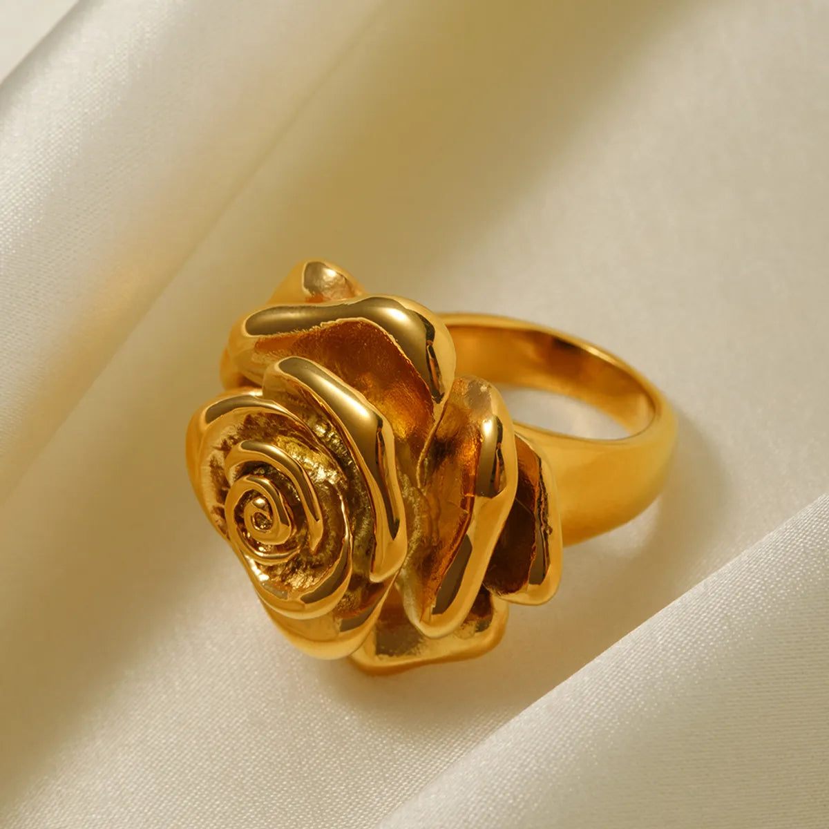 Elegant Retro Flower Stainless Steel Plating 18k Gold Plated Rings