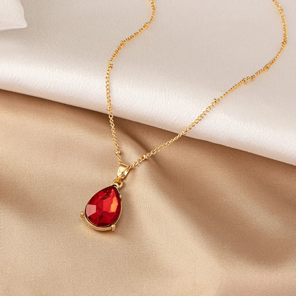 Elegant Retro Geometric Water Droplets Alloy Plating Inlay Gem Women's Pendant Necklace