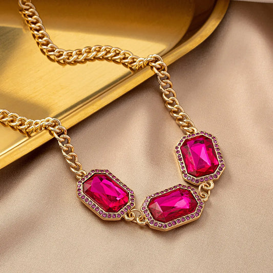 Elegant Retro Luxurious Geometric Quadrilateral Alloy Plating Inlay Gem Women's Necklace