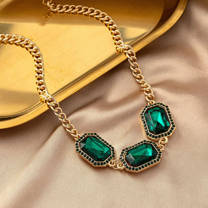 Elegant Retro Luxurious Geometric Quadrilateral Alloy Plating Inlay Gem Women's Necklace