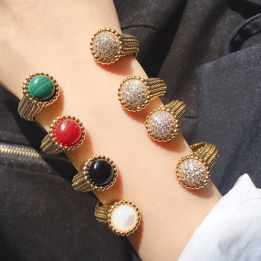 Elegant Retro Round Alloy Plating Inlay Agate Shell Zircon Women's