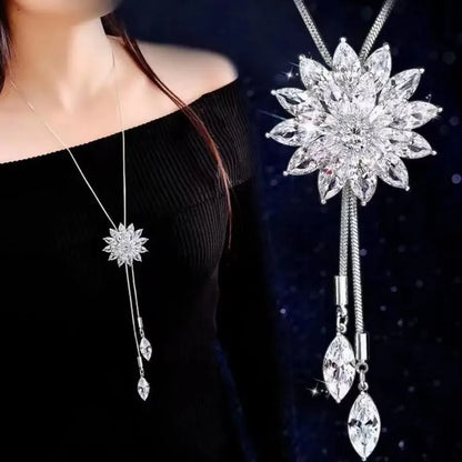 Elegant Romantic Snowflake Silver Plated Rhinestones Glass Copper Zinc Alloy Wholesale Pendant Necklace Sweater Chain Necklace