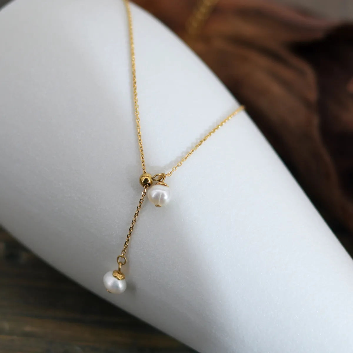 Elegant Romantic Solid Color Freshwater Pearl Titanium Steel Plating 18k Gold Plated Pendant Necklace