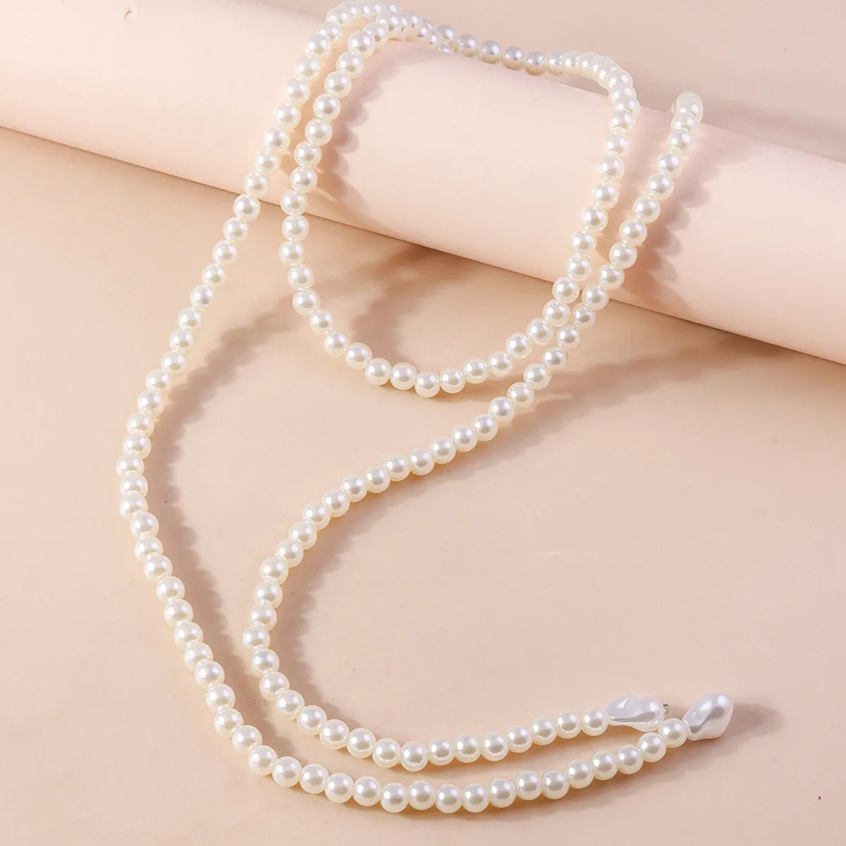 Elegant Round Artificial Pearl Beaded Women's Necklace