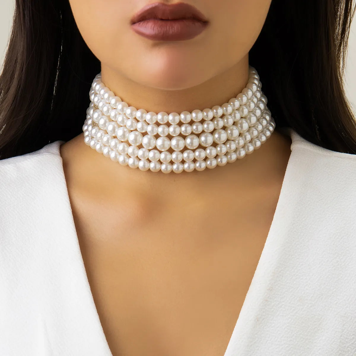 Elegant Round Artificial Pearl Copper Beaded Layered Metal Button Women's Choker