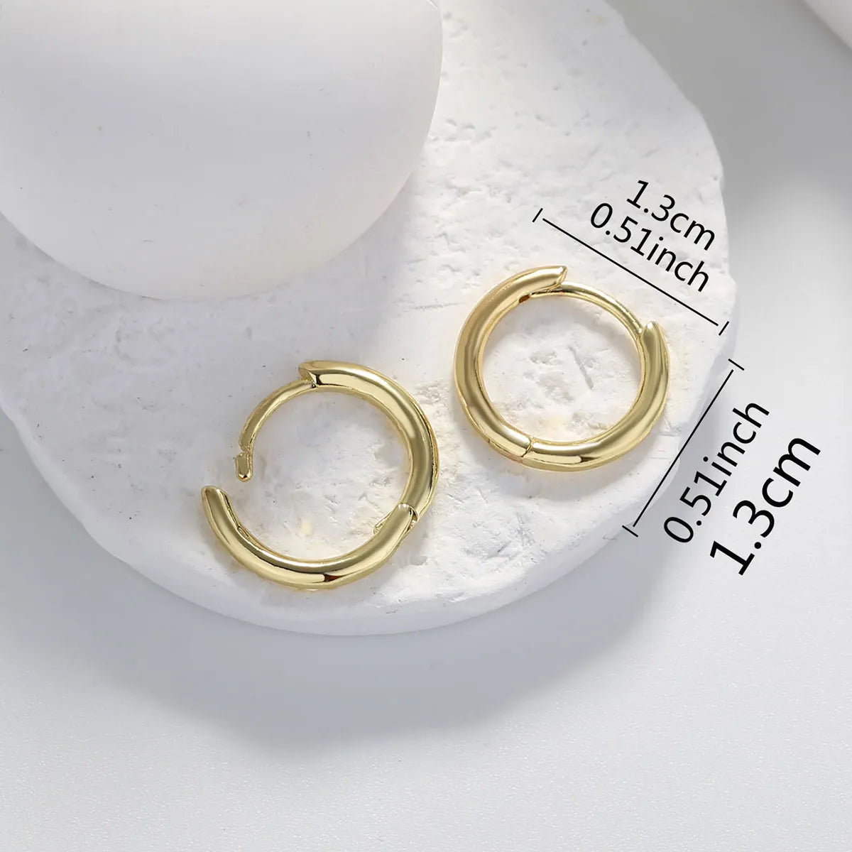 1 Pair Elegant Round Gold Plated Brass Gold Plated Hoop Earrings