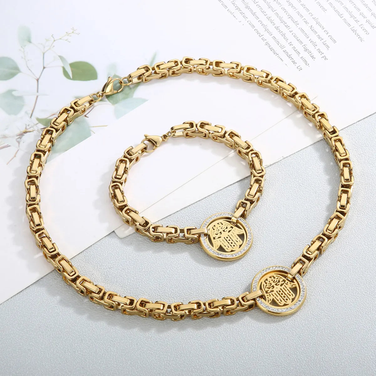 Elegant Round Palm Titanium Steel Plating Inlay Artificial Diamond Bracelets Necklace