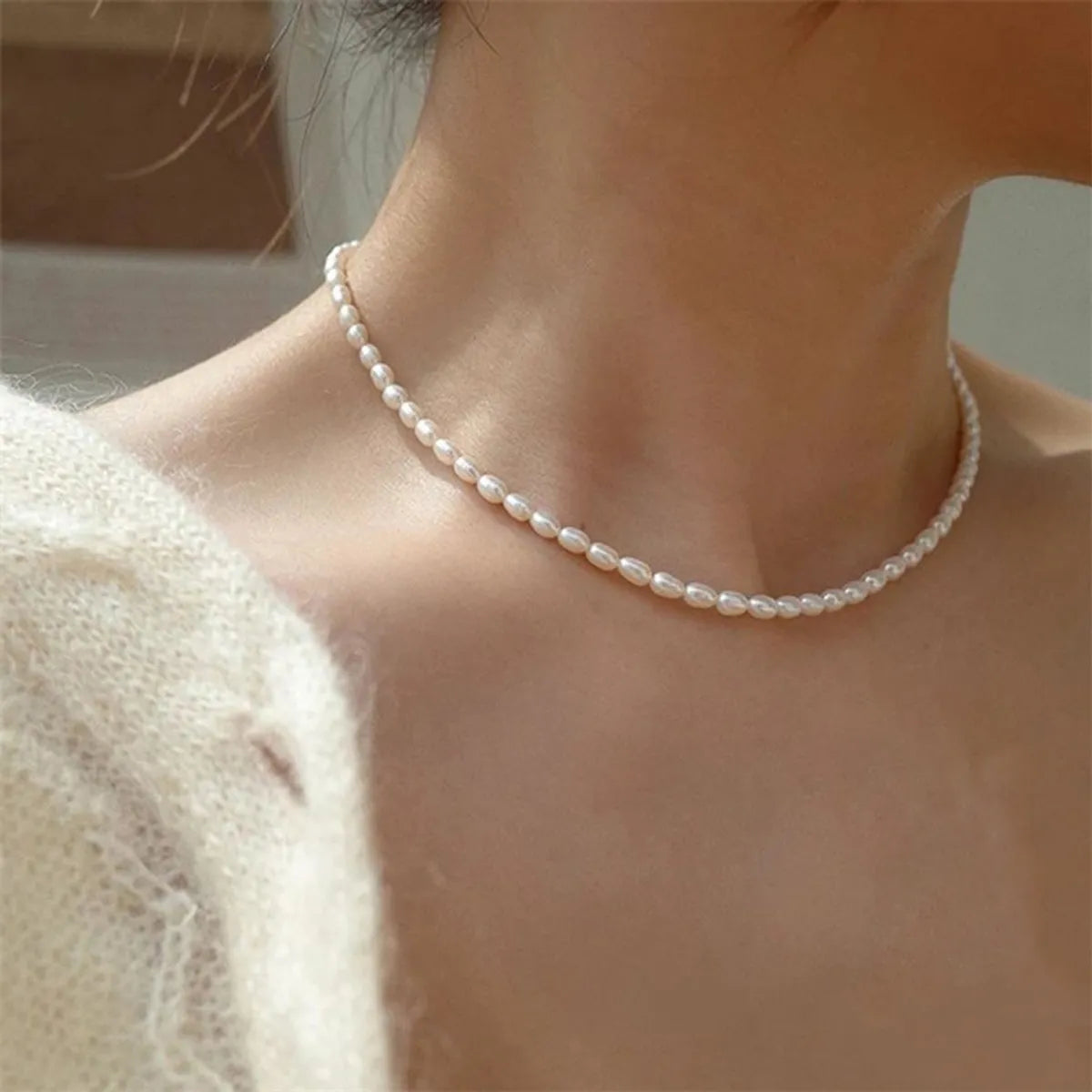 Elegant Round Stainless Steel Imitation Pearl Beaded Plating Necklace