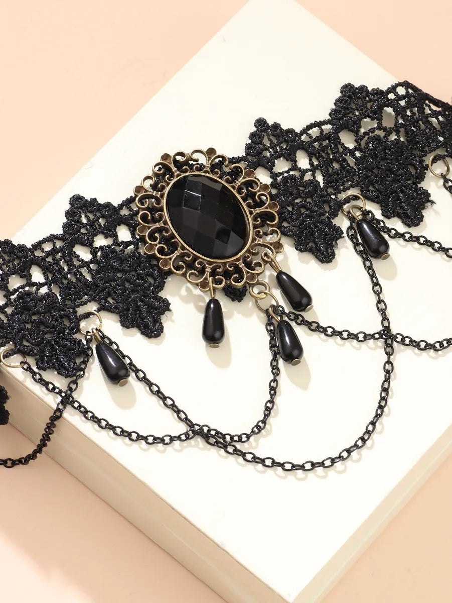 Elegant Sexy Geometric Alloy Lace Women's Choker