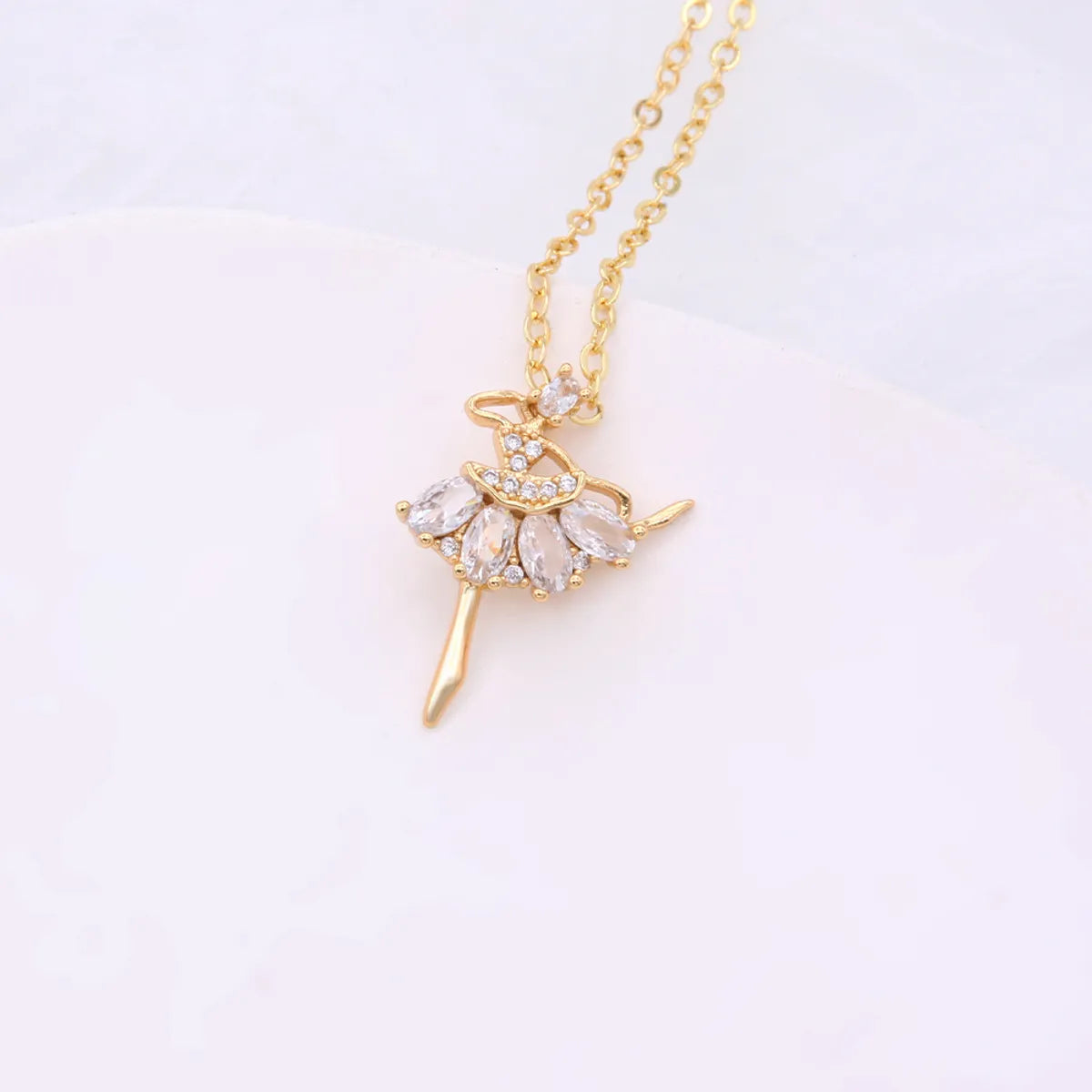 Elegant Shiny Human Copper Plating Inlay Zircon 18k Gold Plated Pendant Necklace