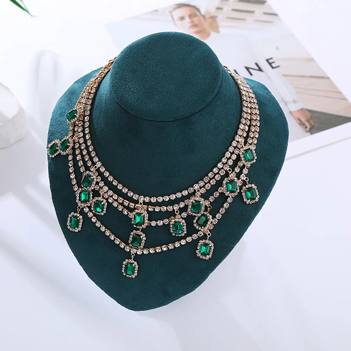 Elegant Shiny Irregular Alloy Inlay Rhinestones Women's Necklace