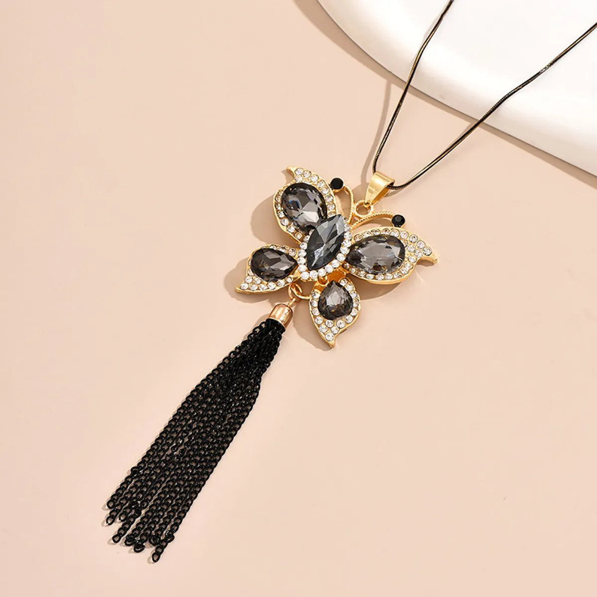 Elegant Simple Style Butterfly Alloy Tassel Plating Women's Sweater Chain