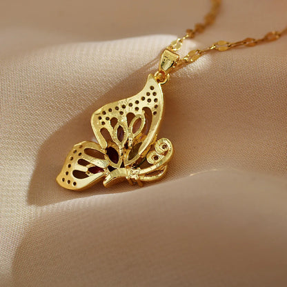 Wholesale Jewelry Elegant Simple Style Butterfly Titanium Steel Copper Zircon Gold Plated Inlay Pendant Necklace