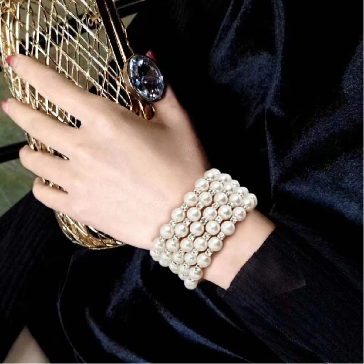 Elegant Simple Style Circle Imitation Pearl Ferroalloy Beaded Inlay Rhinestones Women's Bangle