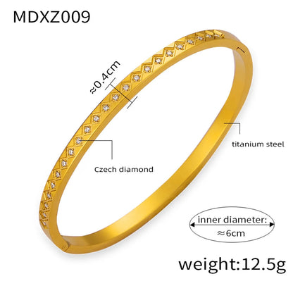 Elegant Simple Style Circle Round 18K Gold Plated Rhinestones Rhinestone Titanium Steel Wholesale Bangle