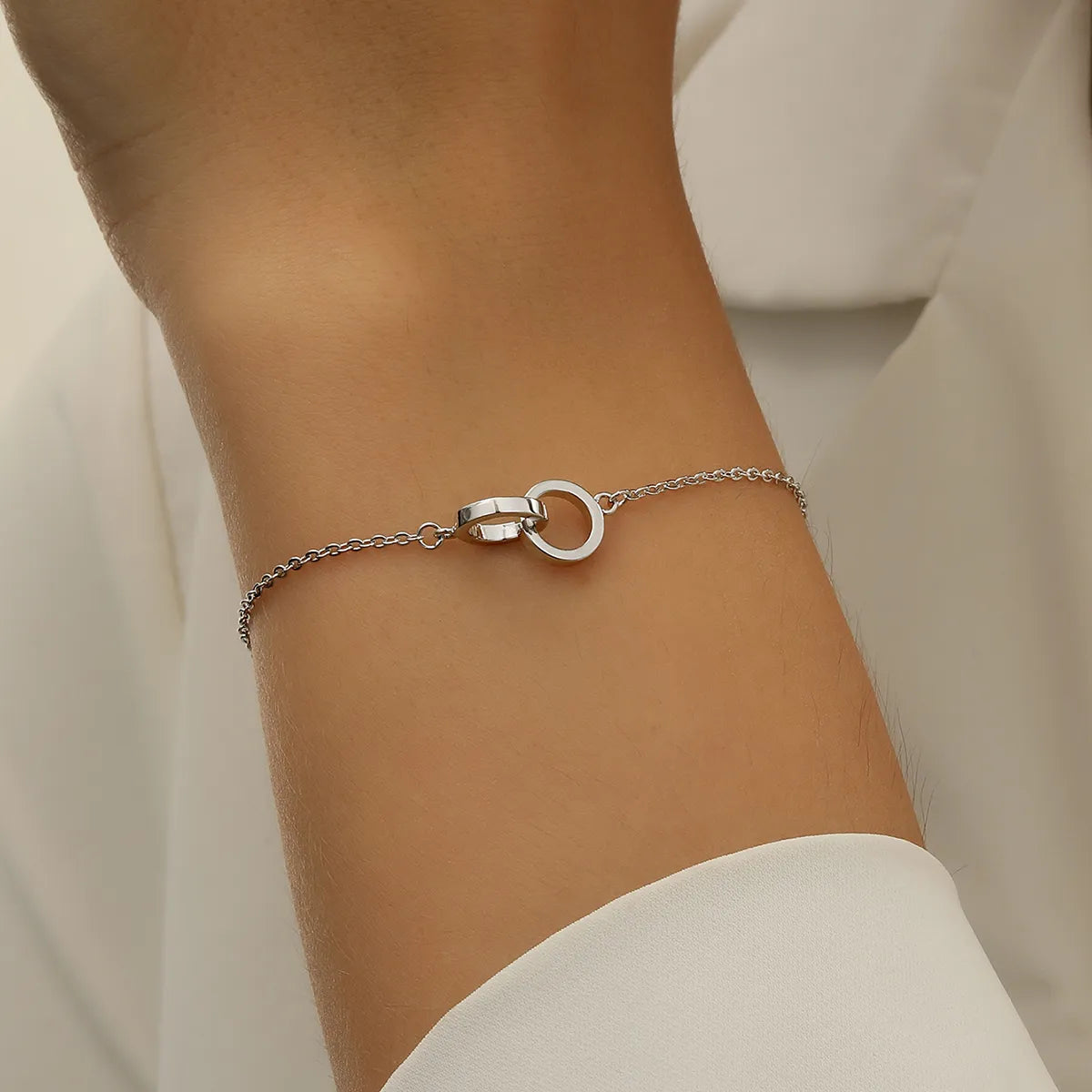 Elegant Simple Style Double Ring Sterling Silver Plating Bracelets