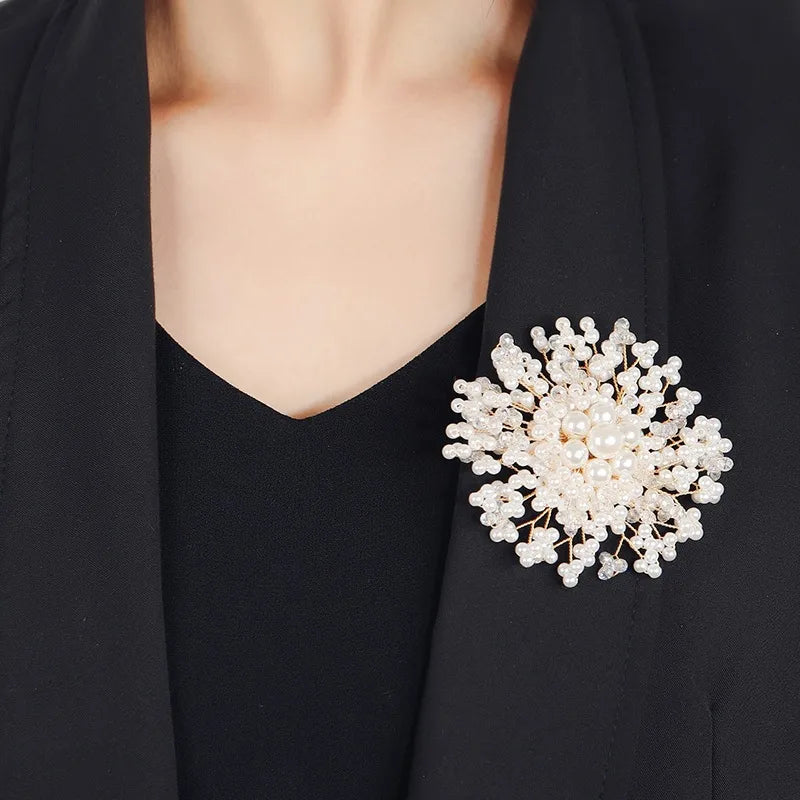 Elegant Simple Style Flower Artificial Crystal Imitation Pearl Alloy Unisex Brooches