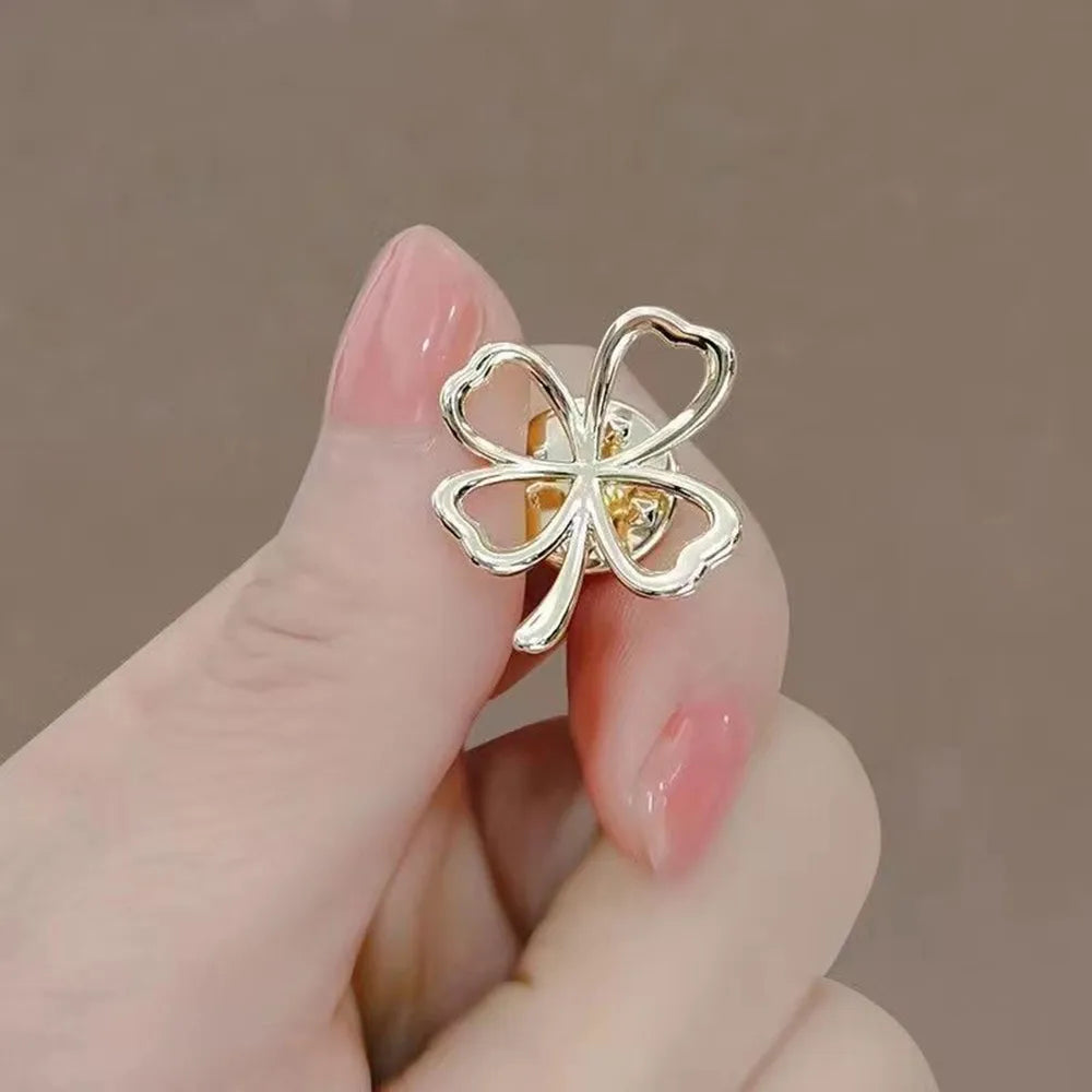 Elegant Simple Style Four Leaf Clover Flower Alloy Opal Women'S Brooches