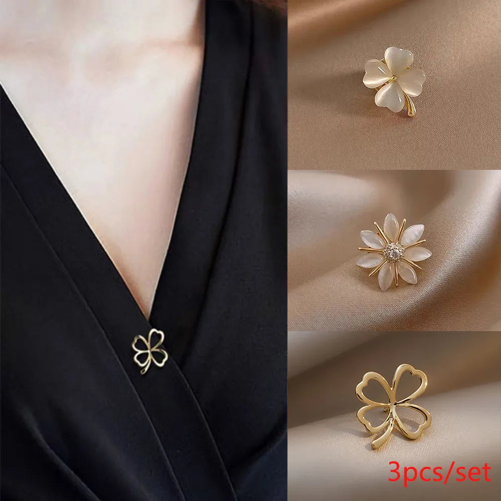 Elegant Simple Style Four Leaf Clover Flower Alloy Opal Women'S Brooches