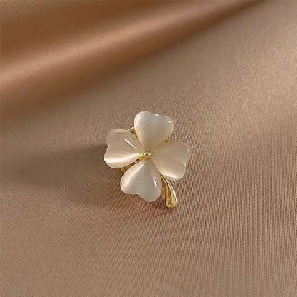 Elegant Simple Style Four Leaf Clover Flower Alloy Opal Women'S Brooches