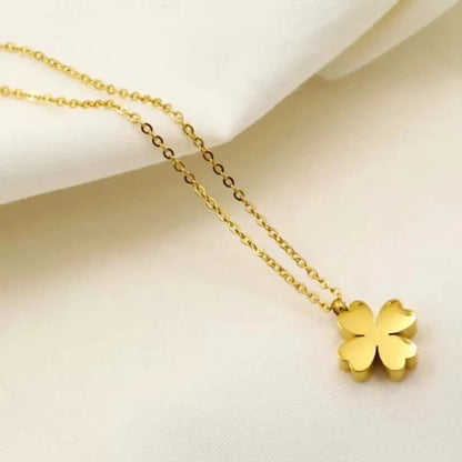 Elegant Simple Style Four Leaf Clover Titanium Steel Plating Pendant Necklace