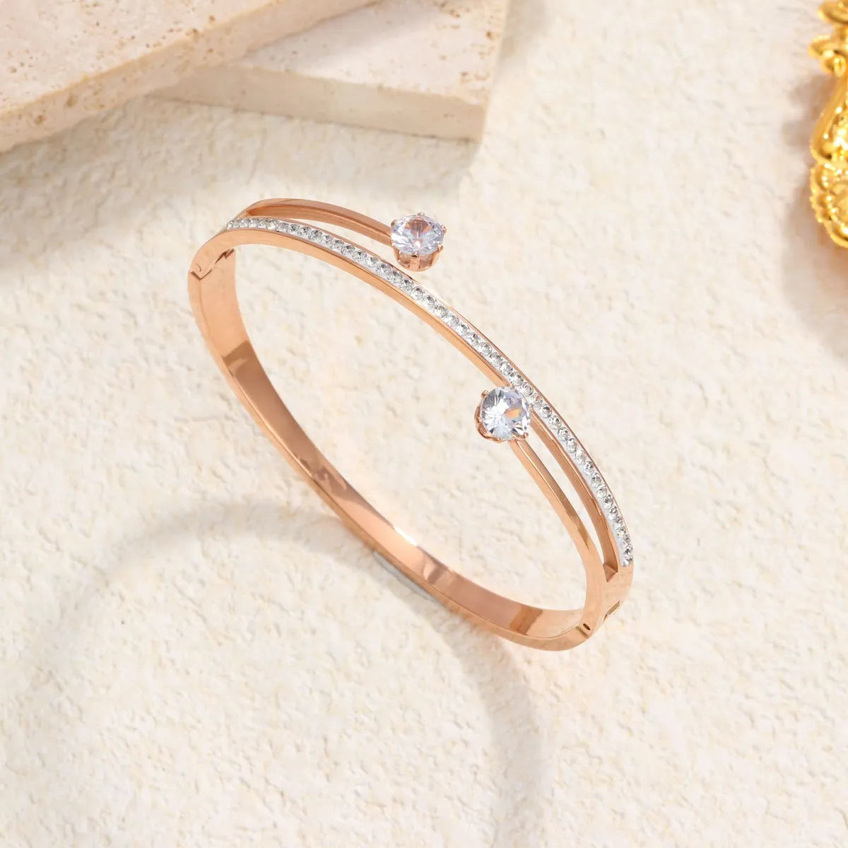 Elegant Simple Style Geometric Titanium Steel Plating Inlay Rhinestones 18k Gold Plated Bangle