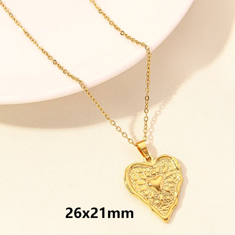 Wholesale Jewelry Elegant Simple Style Heart Shape 304 Stainless Steel 18K Gold Plated Plating Hollow Out Pendant Necklace