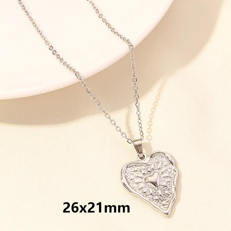 Wholesale Jewelry Elegant Simple Style Heart Shape 304 Stainless Steel 18K Gold Plated Plating Hollow Out Pendant Necklace