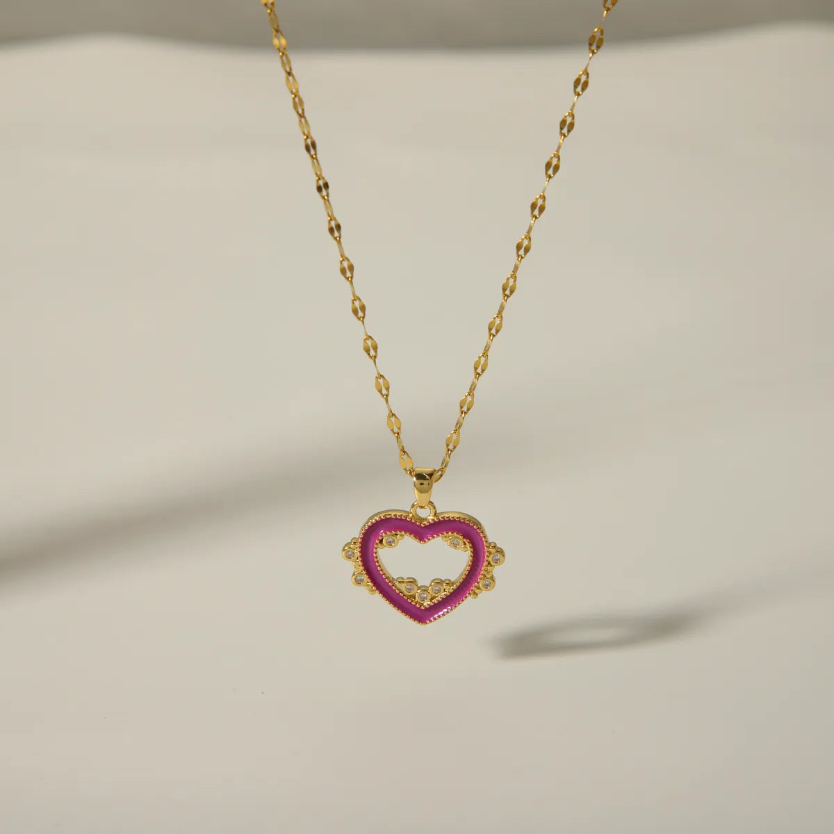 Elegant Simple Style Heart Shape Titanium Steel Copper Enamel Plating Inlay Zircon 18k Gold Plated Pendant Necklace