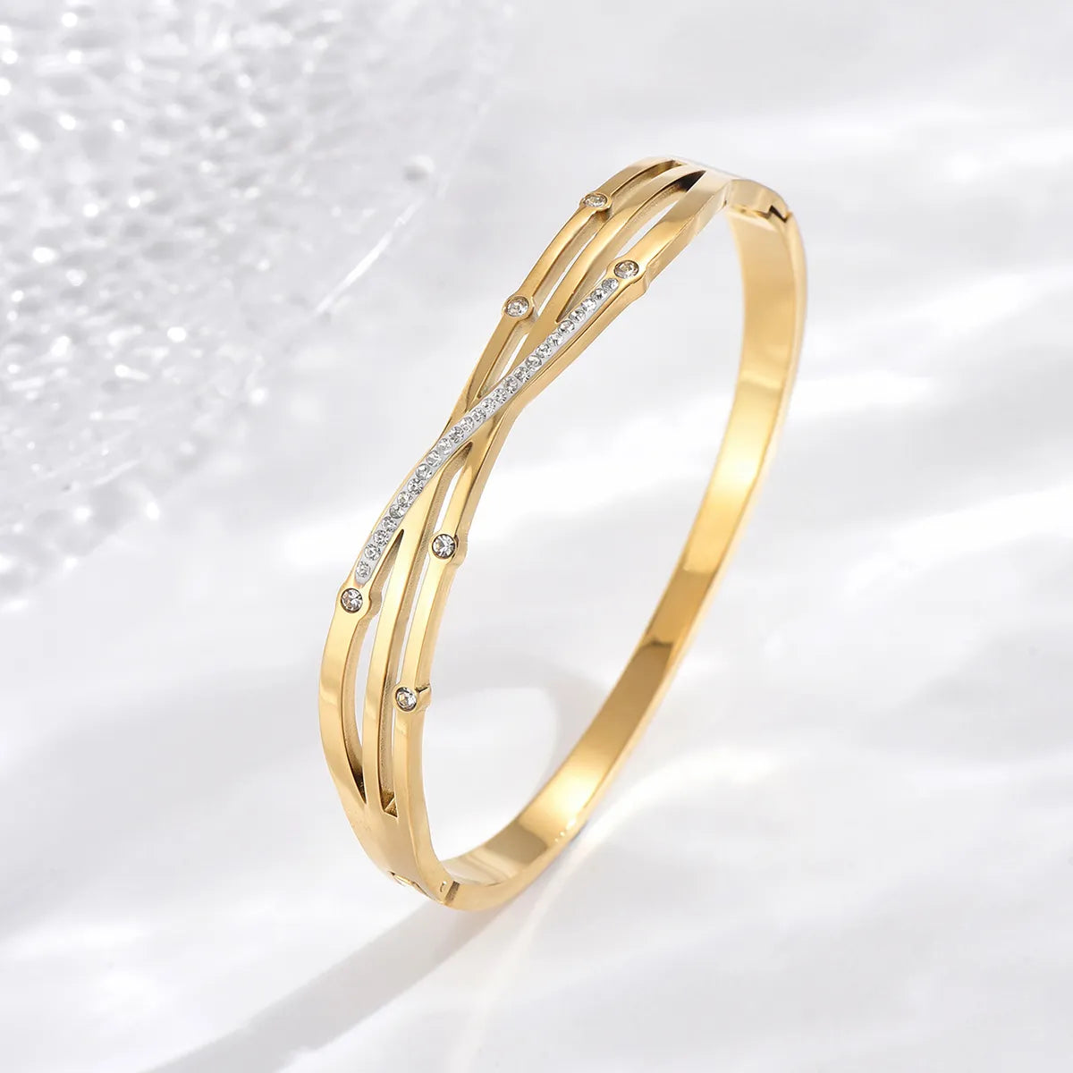 Elegant Simple Style Irregular Twist Stainless Steel Asymmetrical Plating Hollow Out Zircon 14k Gold Plated Bangle