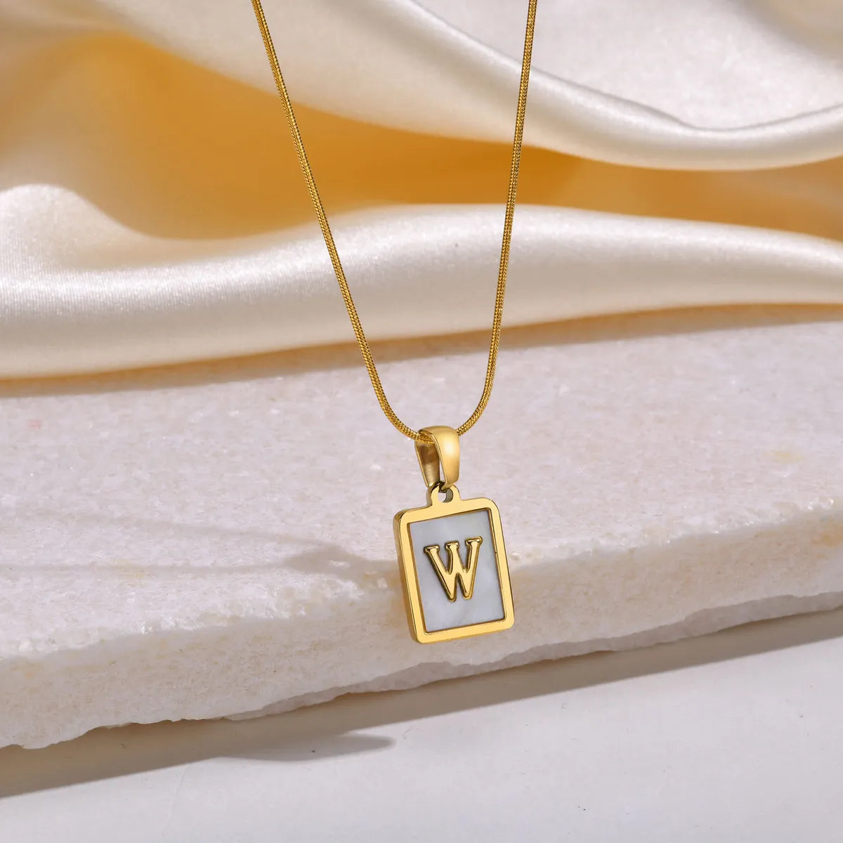 Elegant Simple Style Letter Stainless Steel Plating Inlay Shell Necklace Necklace Pendant