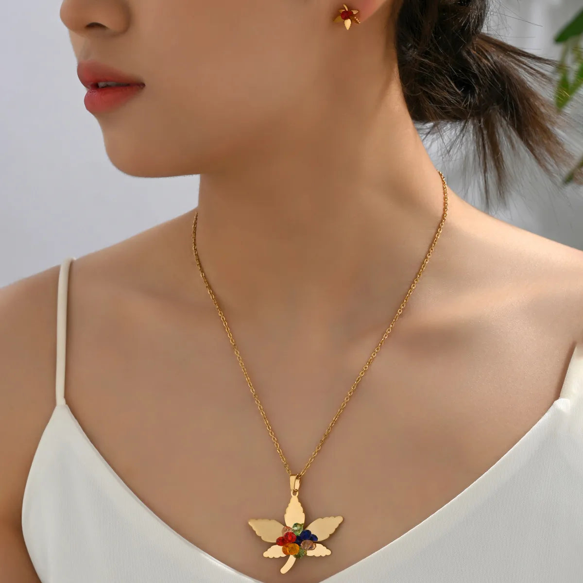 201 Stainless Steel Alloy 18K Gold Plated Elegant Simple Style Inlay Maple Leaf Eye Butterfly Artificial Pearls Rhinestones Earrings Necklace