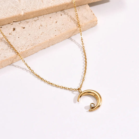 Elegant Simple Style Moon Stainless Steel Plating Inlay Rhinestones 14k Gold Plated Pendant Necklace