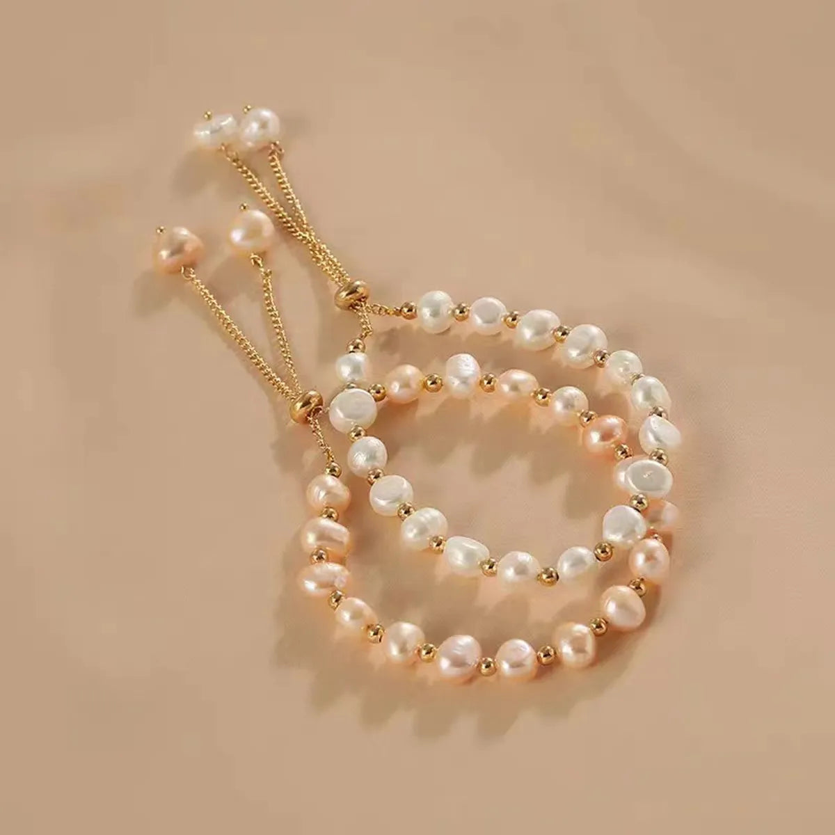 Elegant Simple Style Round Imitation Pearl Beaded Plating Women's Bracelets