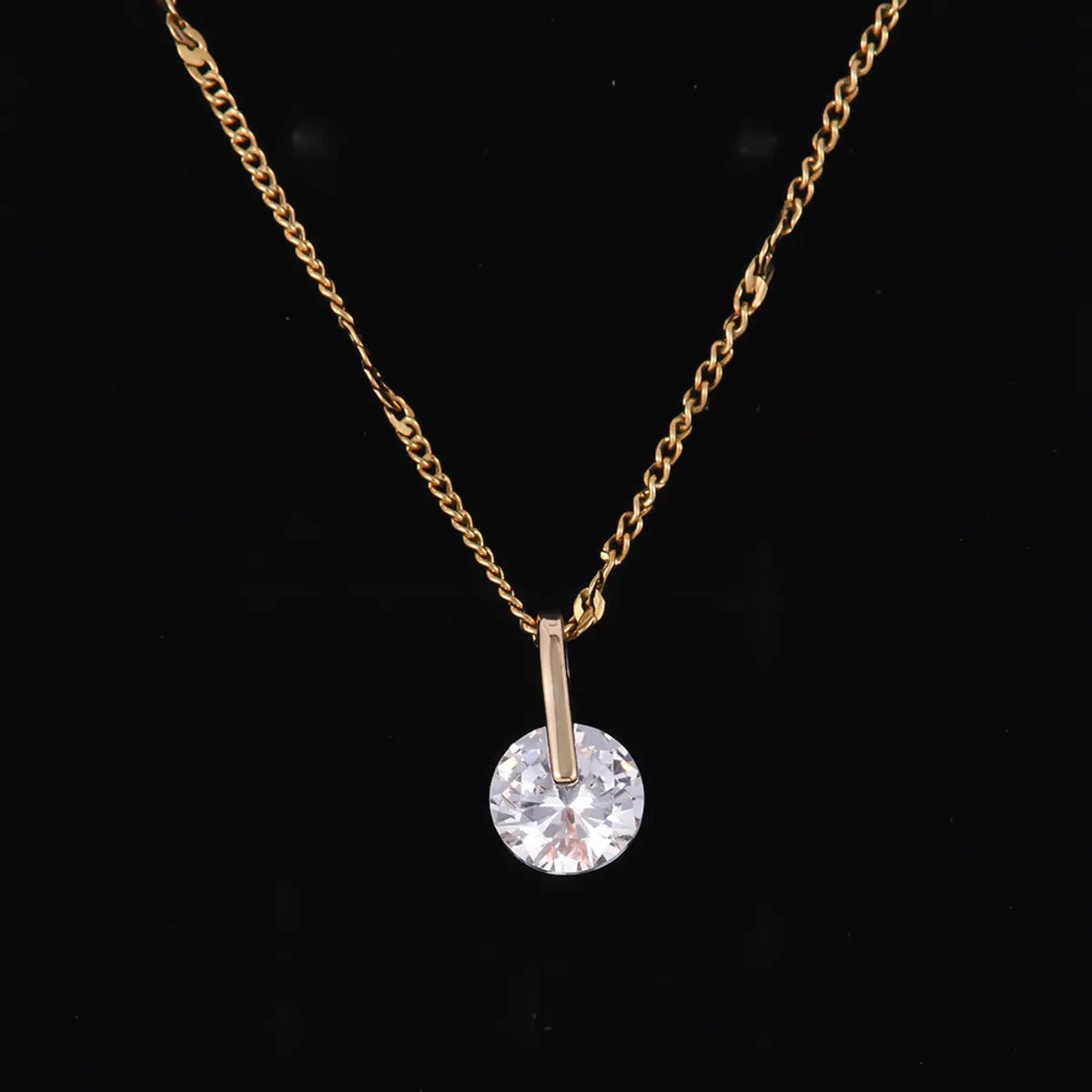 Elegant Simple Style Shiny Round Square Stainless Steel Copper Plating Inlay Zircon 18k Gold Plated Pendant Necklace